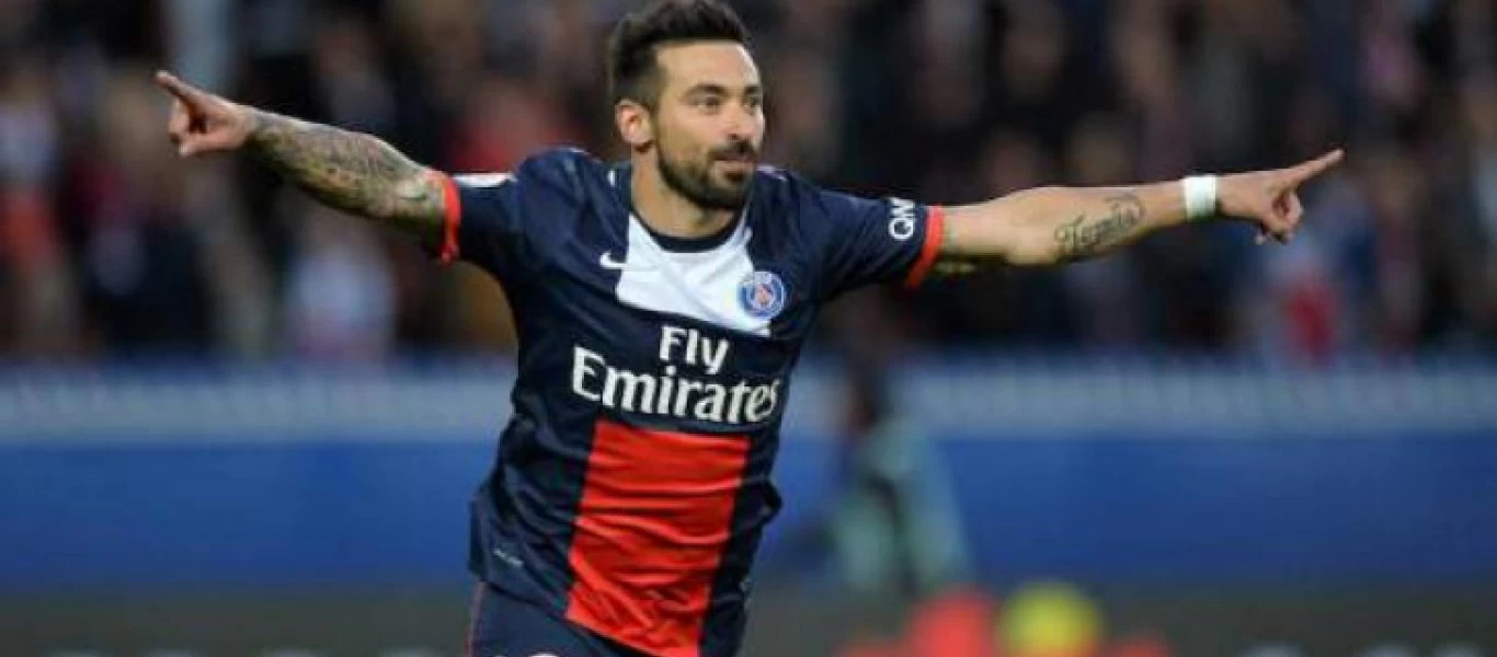 Εζεκιέλ Λαβέτσι: Την Αντίπαρο επέλεξε για τις διακοπές του ο γνωστός ποδοσφαιριστής